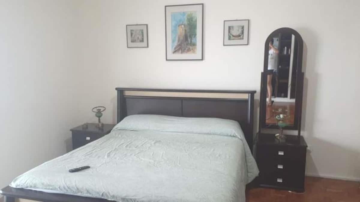 Apartamento Amplo De Frente Para O Mar, Santos-sp Santos (Sao Paulo)