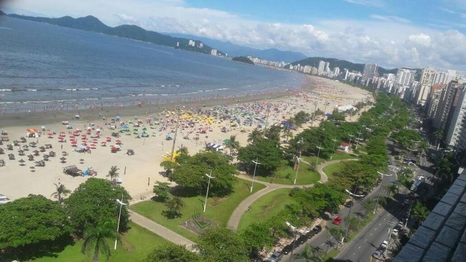 Apartamento Amplo De Frente Para O Mar, Santos-sp Apartamento