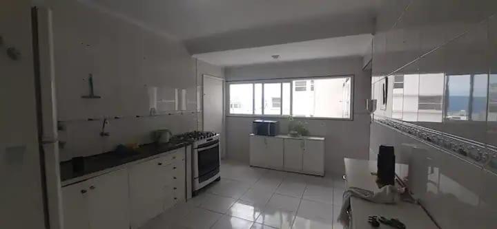Apartamento Amplo De Frente Para O Mar, Santos-sp